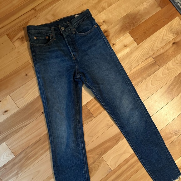 Levis Wedgie White Oak Cone denim size 24 - Picture 3 of 10